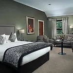 Hotel Conference And Leisure Centre Galway 4*
