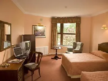 Hotel Conference And Leisure Centre Galway 4*