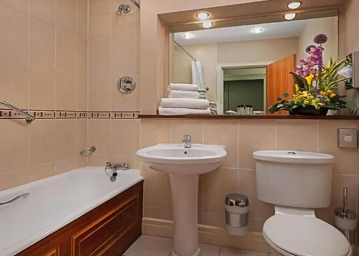 Conference And Leisure Centre Galway Hotell Oranmore