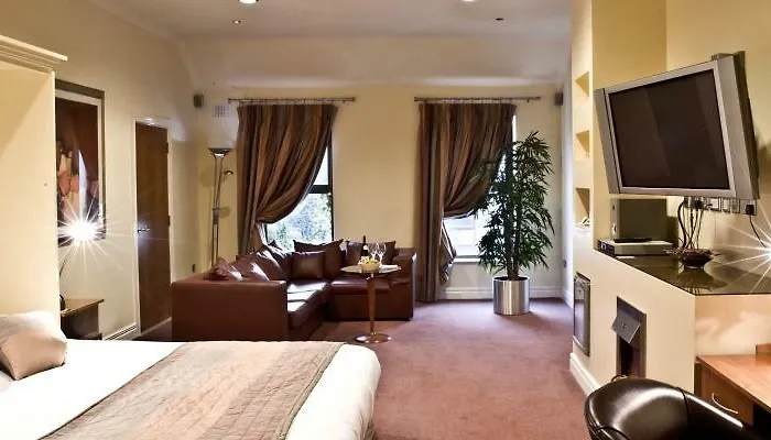 Conference And Leisure Centre Galway Hotell 4*