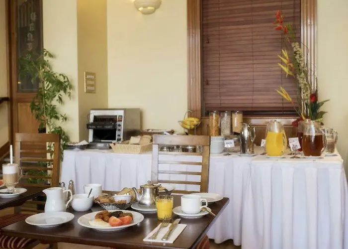 Conference And Leisure Centre Galway Hotell 4*